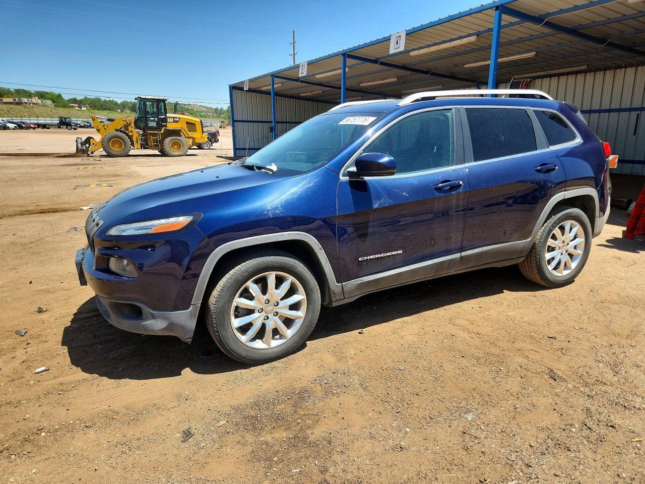 Salvage Jeep Cherokee Image