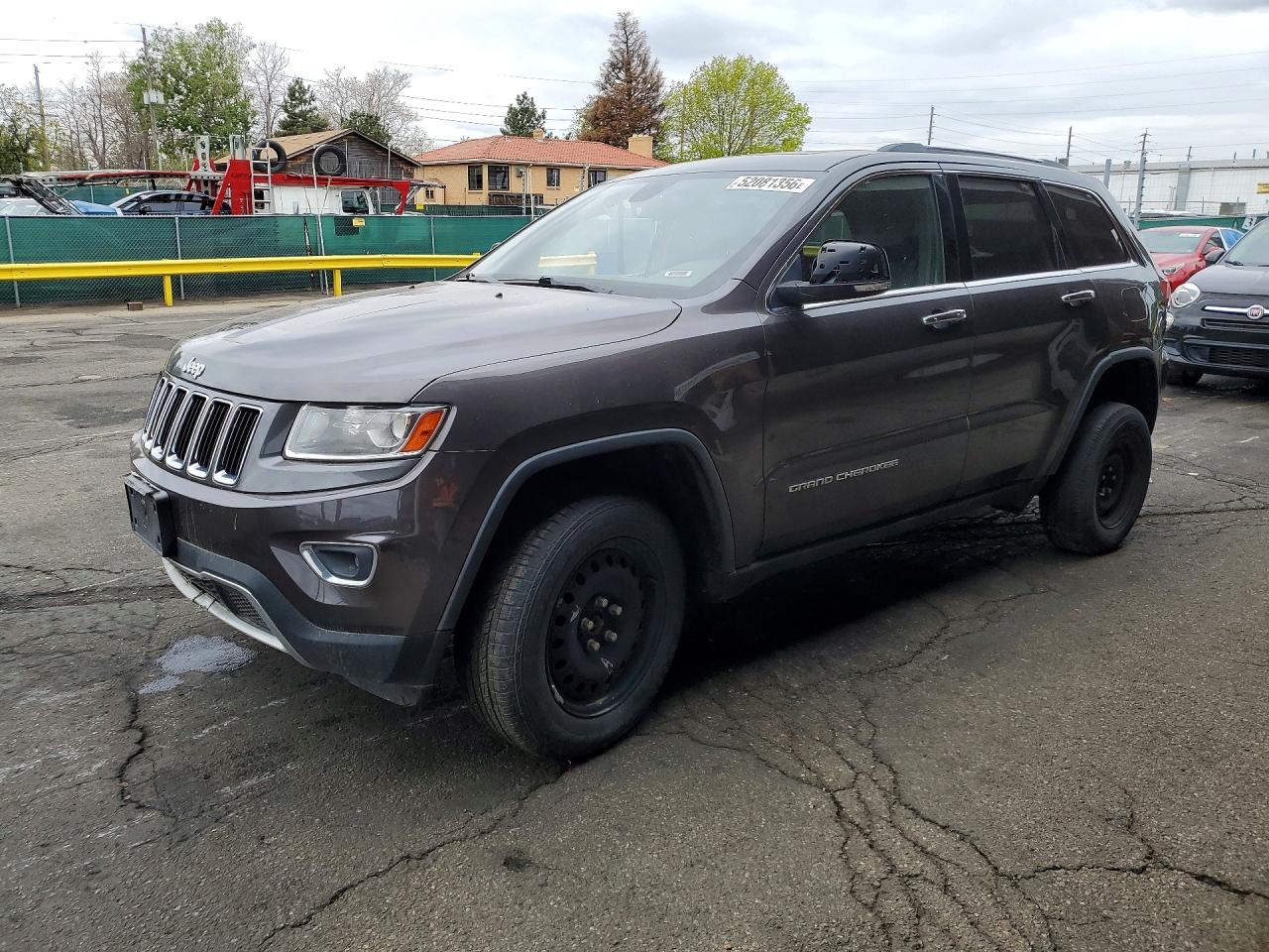 Salvage Jeep Cherokee Image