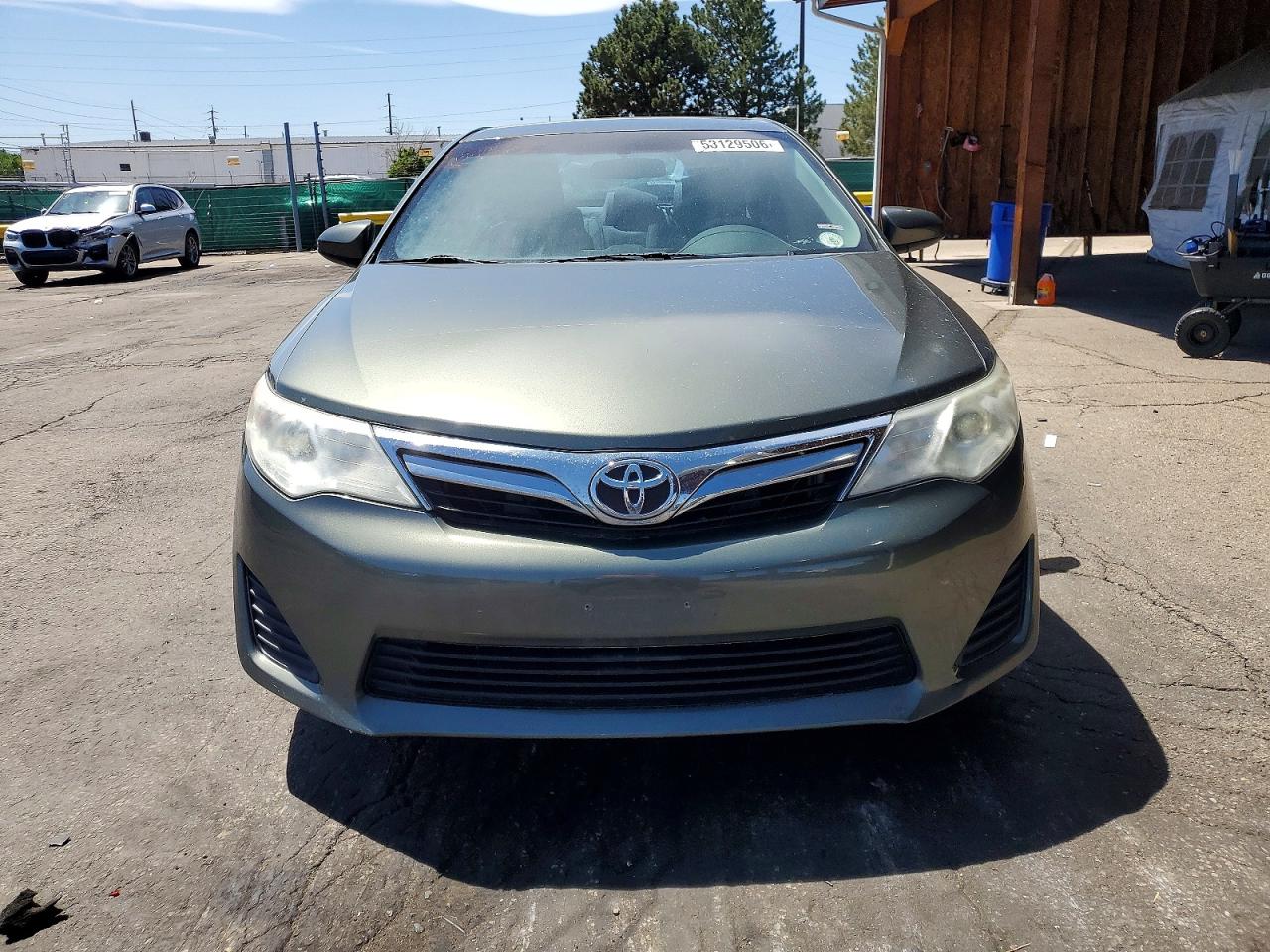 Toyota Camry Le