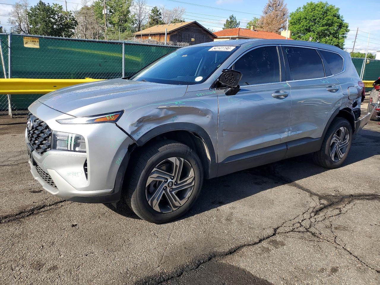 Salvage Hyundai SANTA FE Image