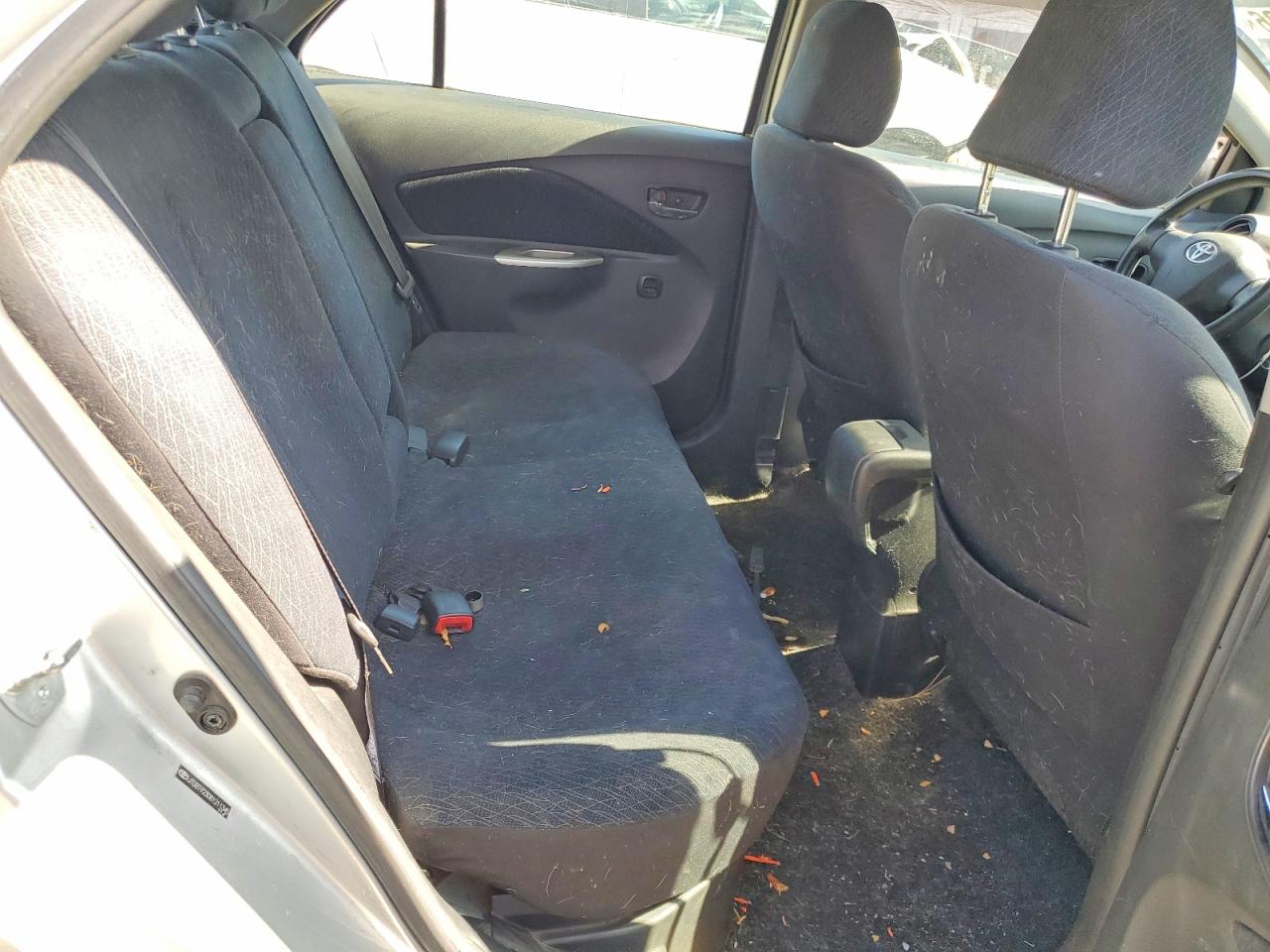 Toyota Yaris Base
