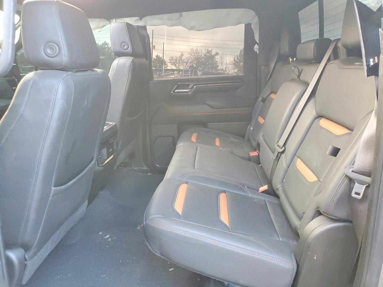 GMC Sierra K2500 At4
