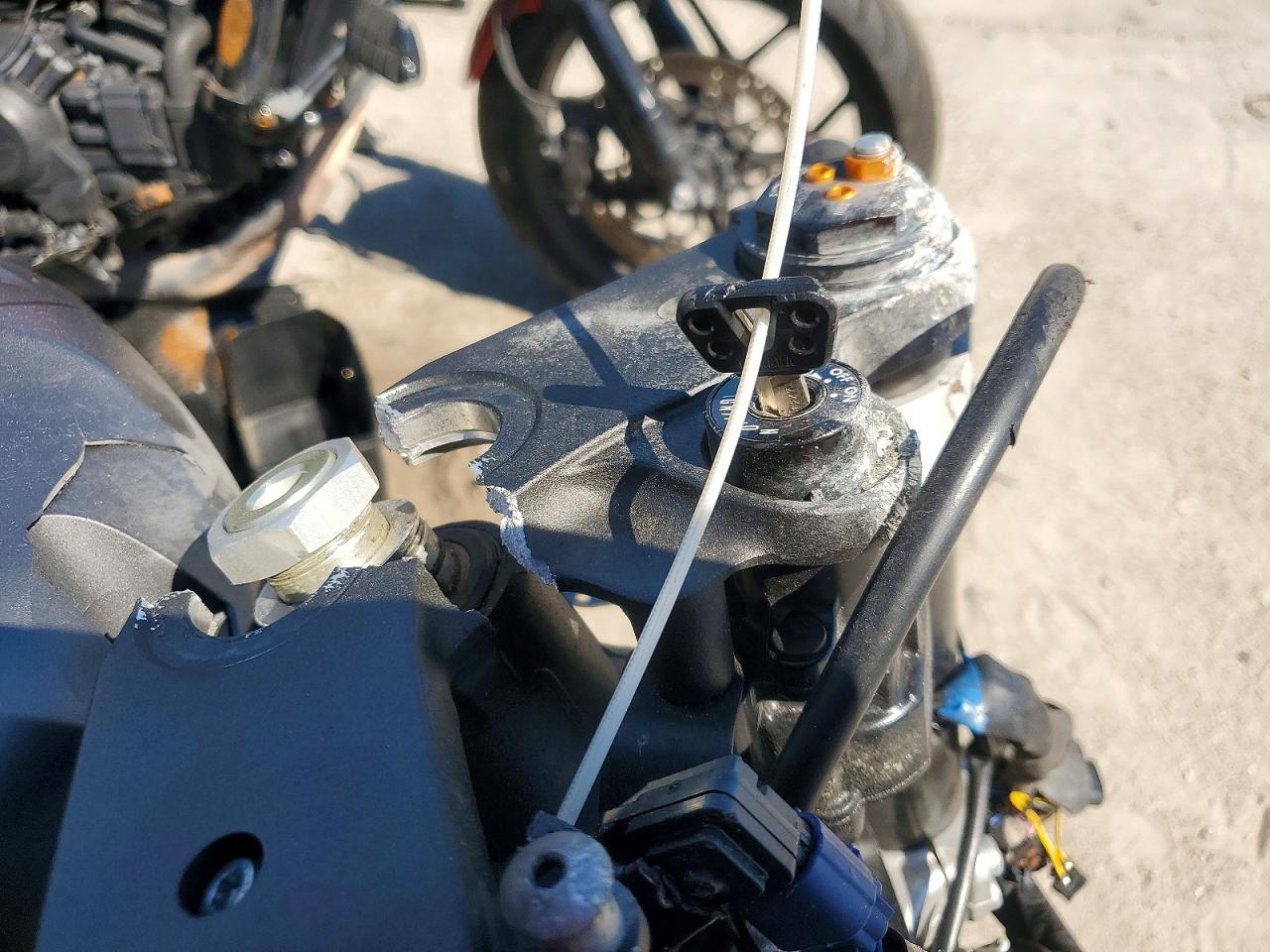 Yamaha Yzf600