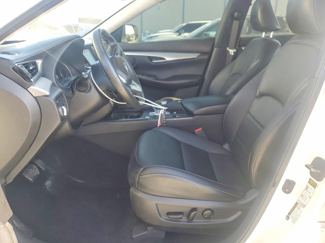 INFINITI Qx Luxe