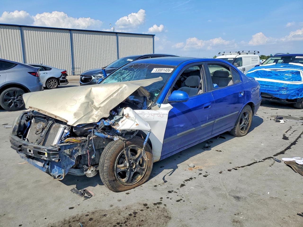 Salvage Hyundai ELANTRA Image