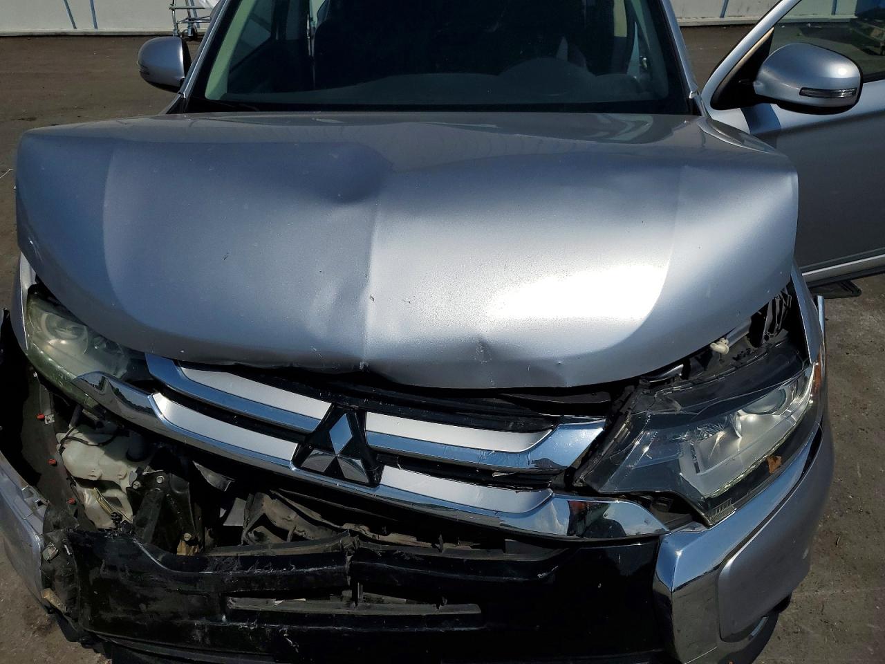Mitsubishi Outlander Se
