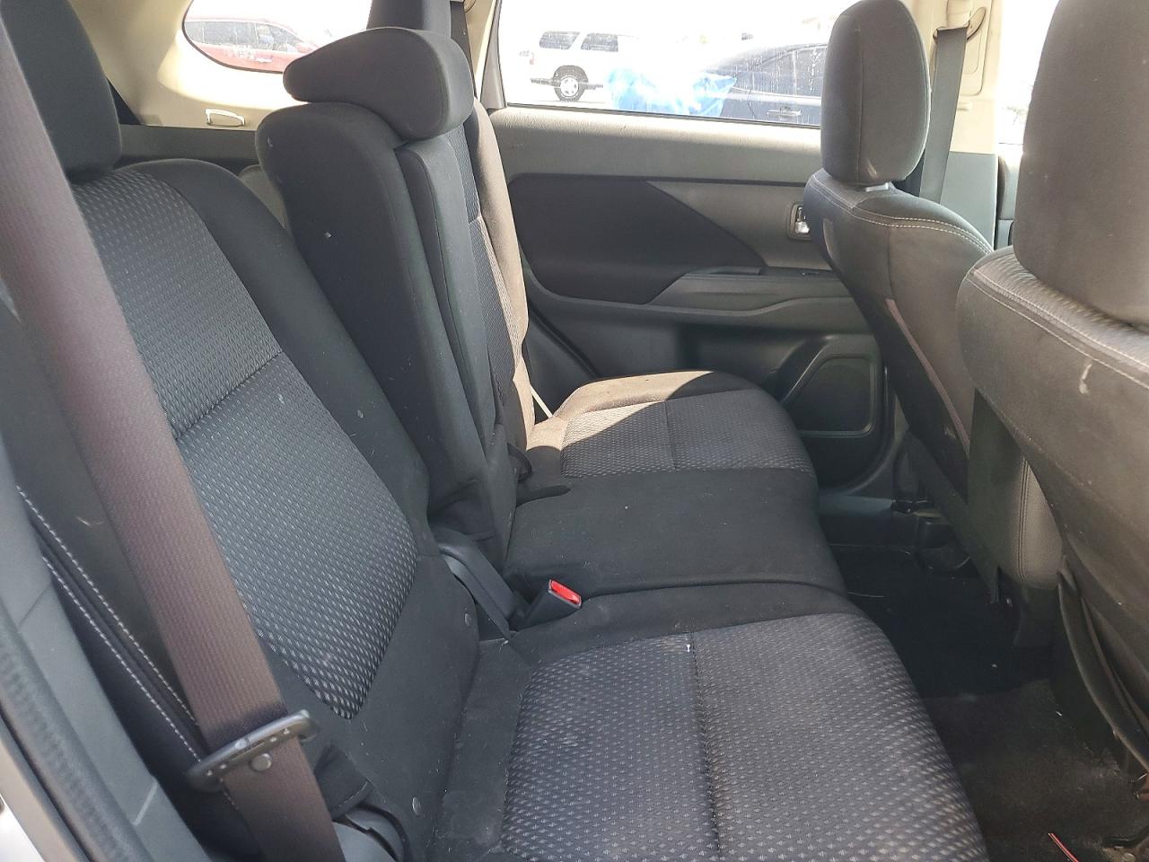 Mitsubishi Outlander Se