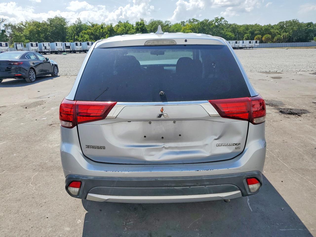 Mitsubishi Outlander Se
