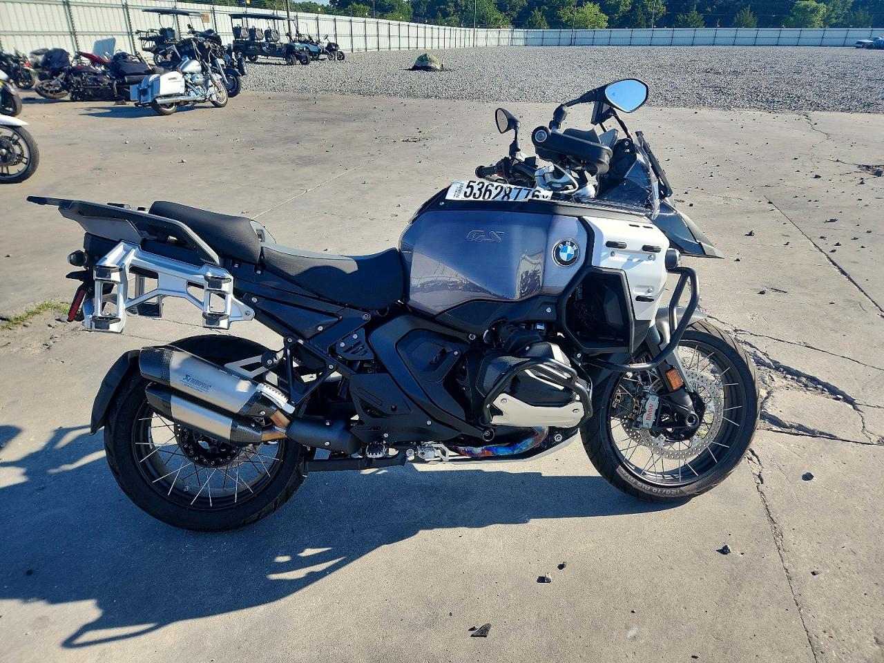 Salvage BMW R 1300 Image