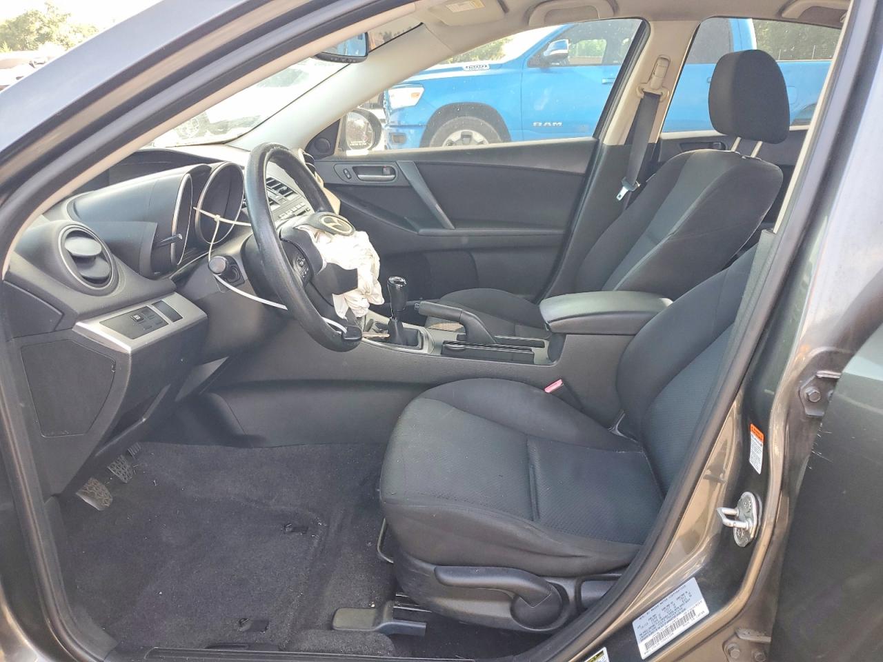 Mazda 3 I