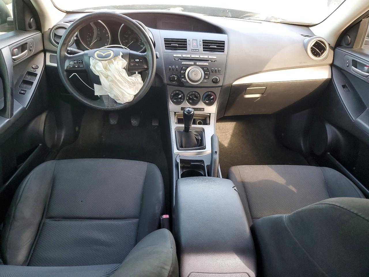 Mazda 3 I