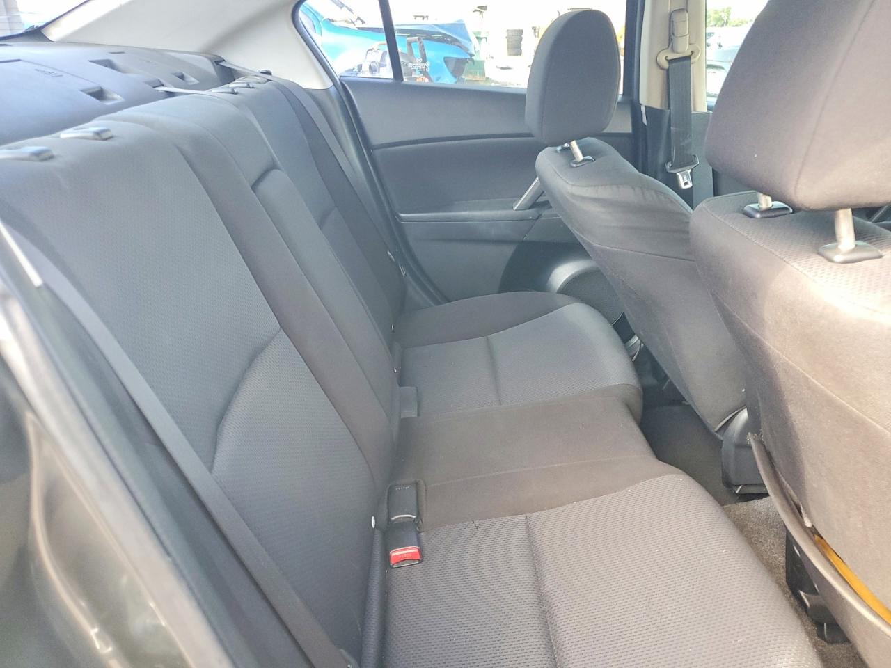 Mazda 3 I