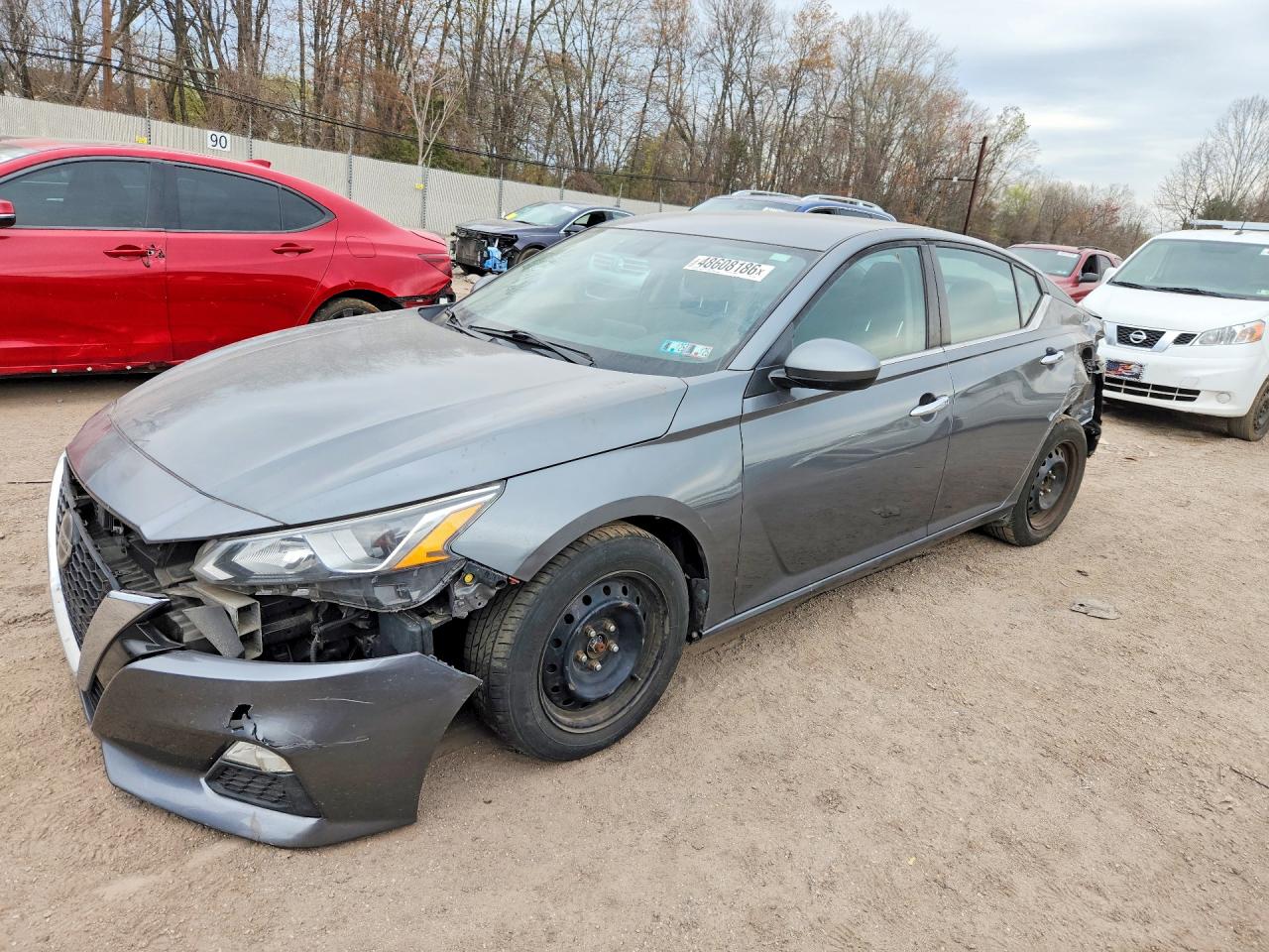 Salvage Nissan Altima Image