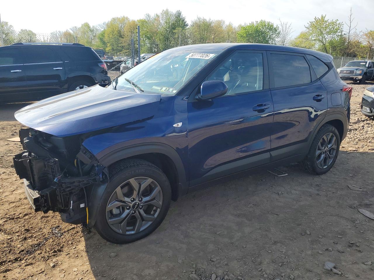 Salvage Kia Seltos Image
