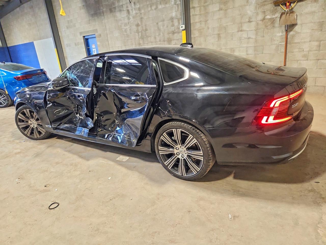 Volvo S90 Plus