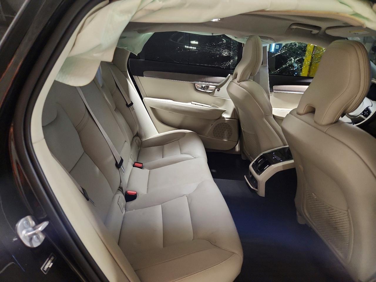 Volvo S90 Plus