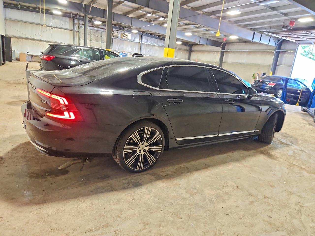 Volvo S90 Plus
