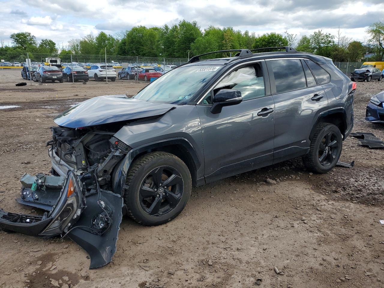 Salvage Toyota RAV4 Image