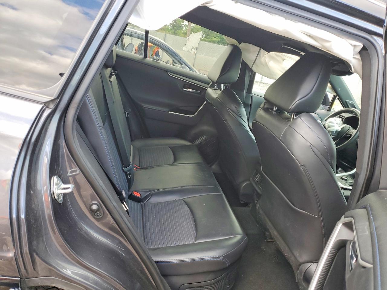 Toyota RAV4 Xse