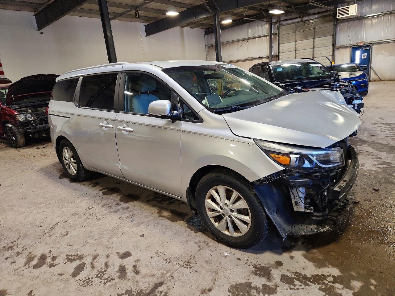 Kia Sedona Lx