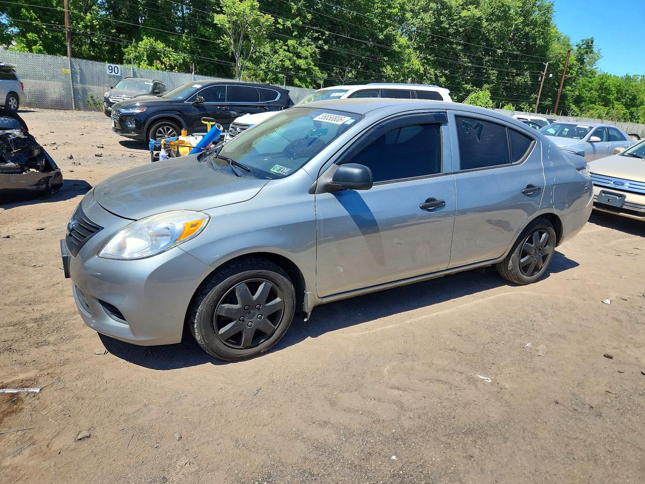 Salvage Nissan Versa Image