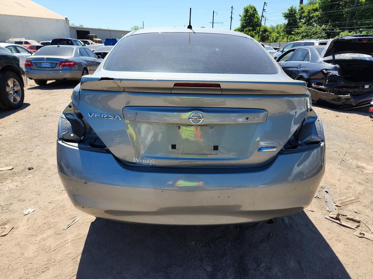 Nissan Versa 1.6 S