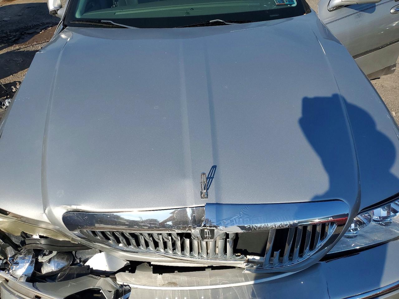Lincoln Towncar Cartier