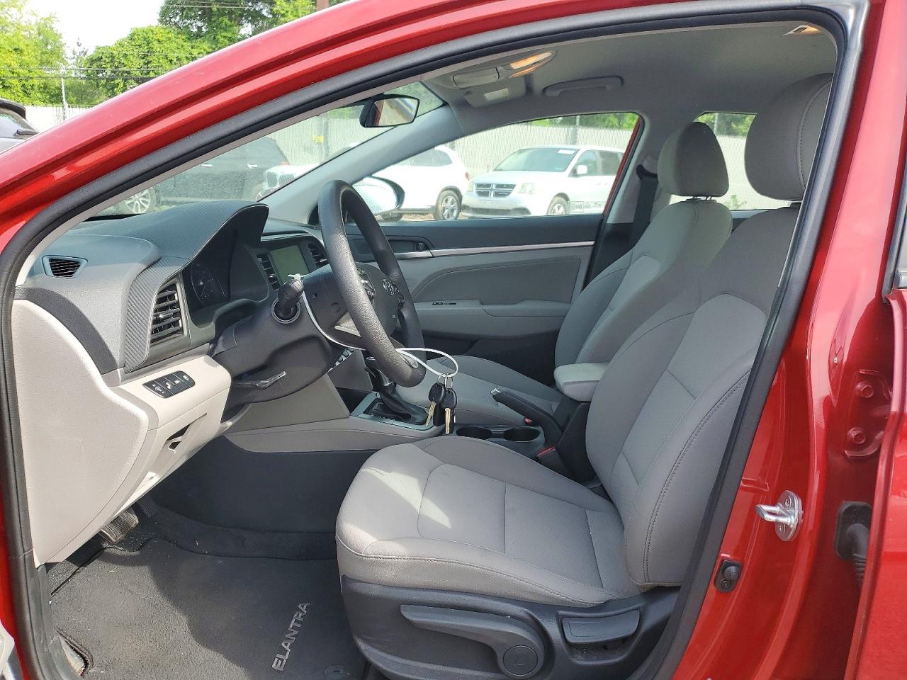 Hyundai ELANTRA Sel
