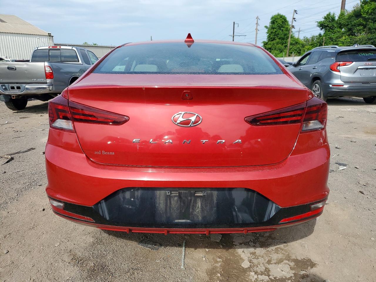 Hyundai ELANTRA Sel