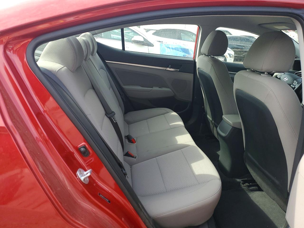 Hyundai ELANTRA Sel