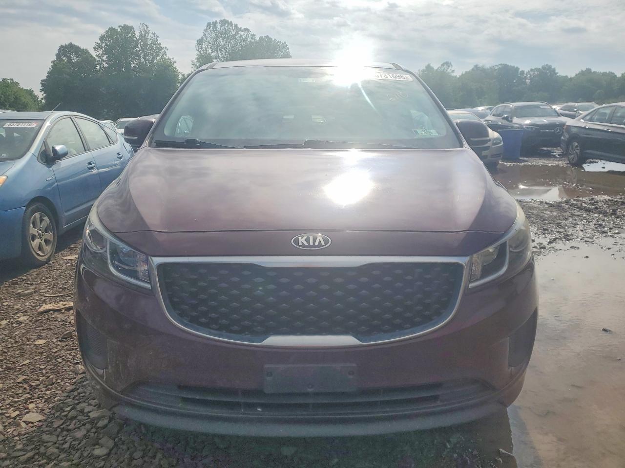 Kia Sedona Lx