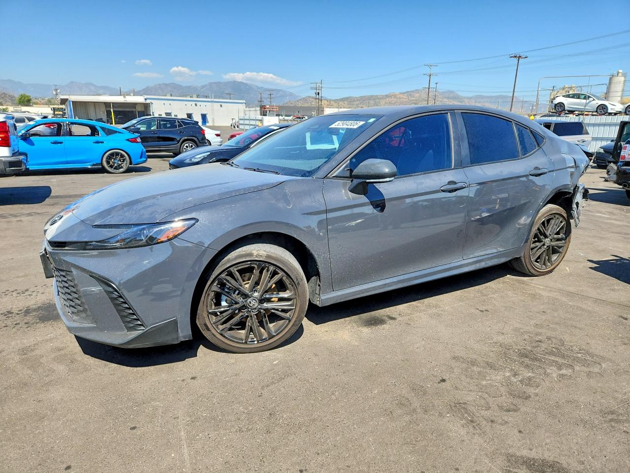 Salvage Toyota Camry Image