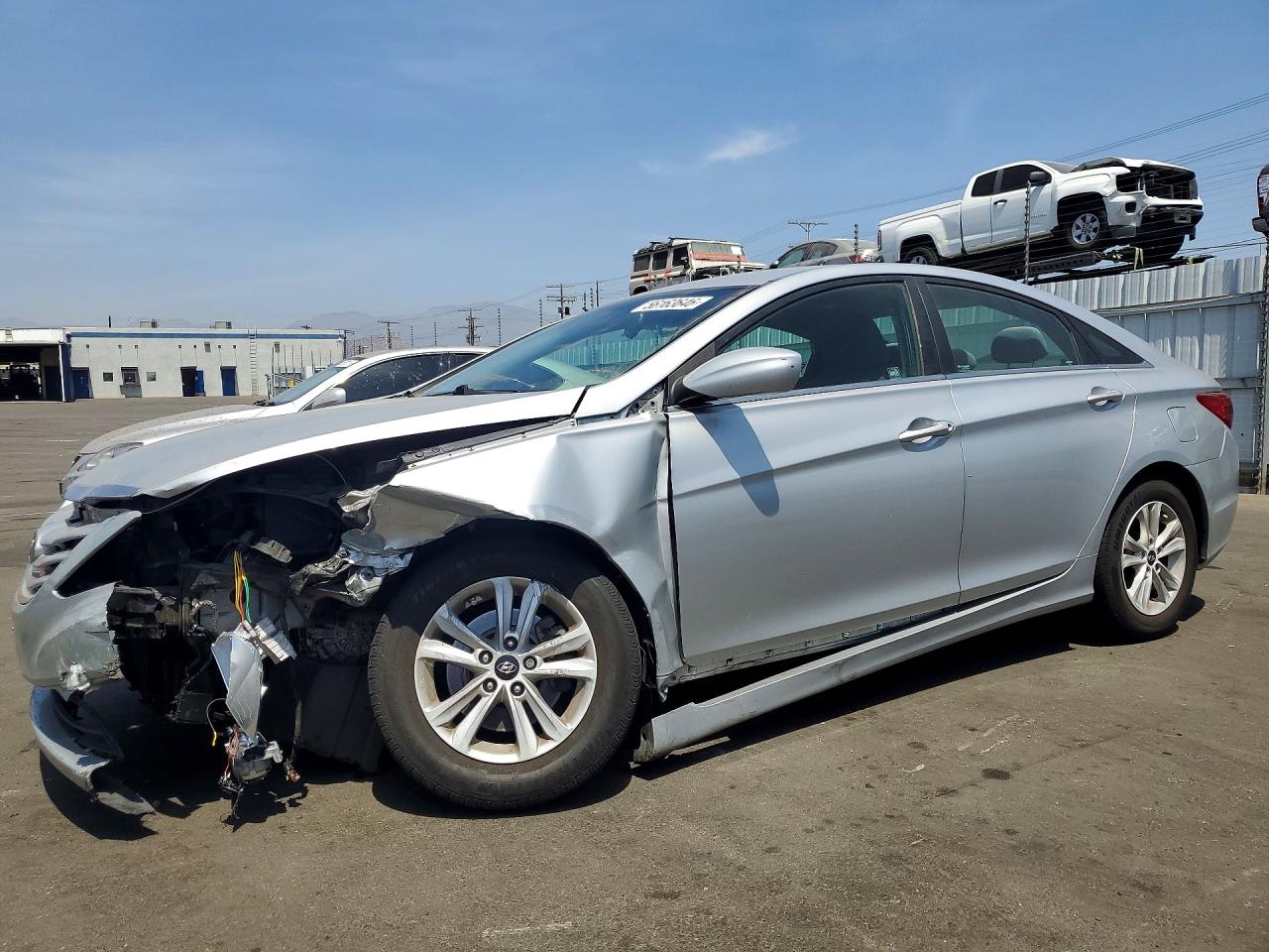 Salvage Hyundai SONATA Image