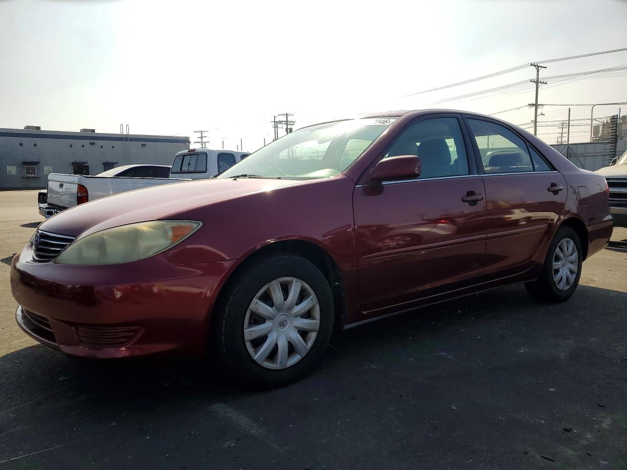 Salvage Toyota Camry Image