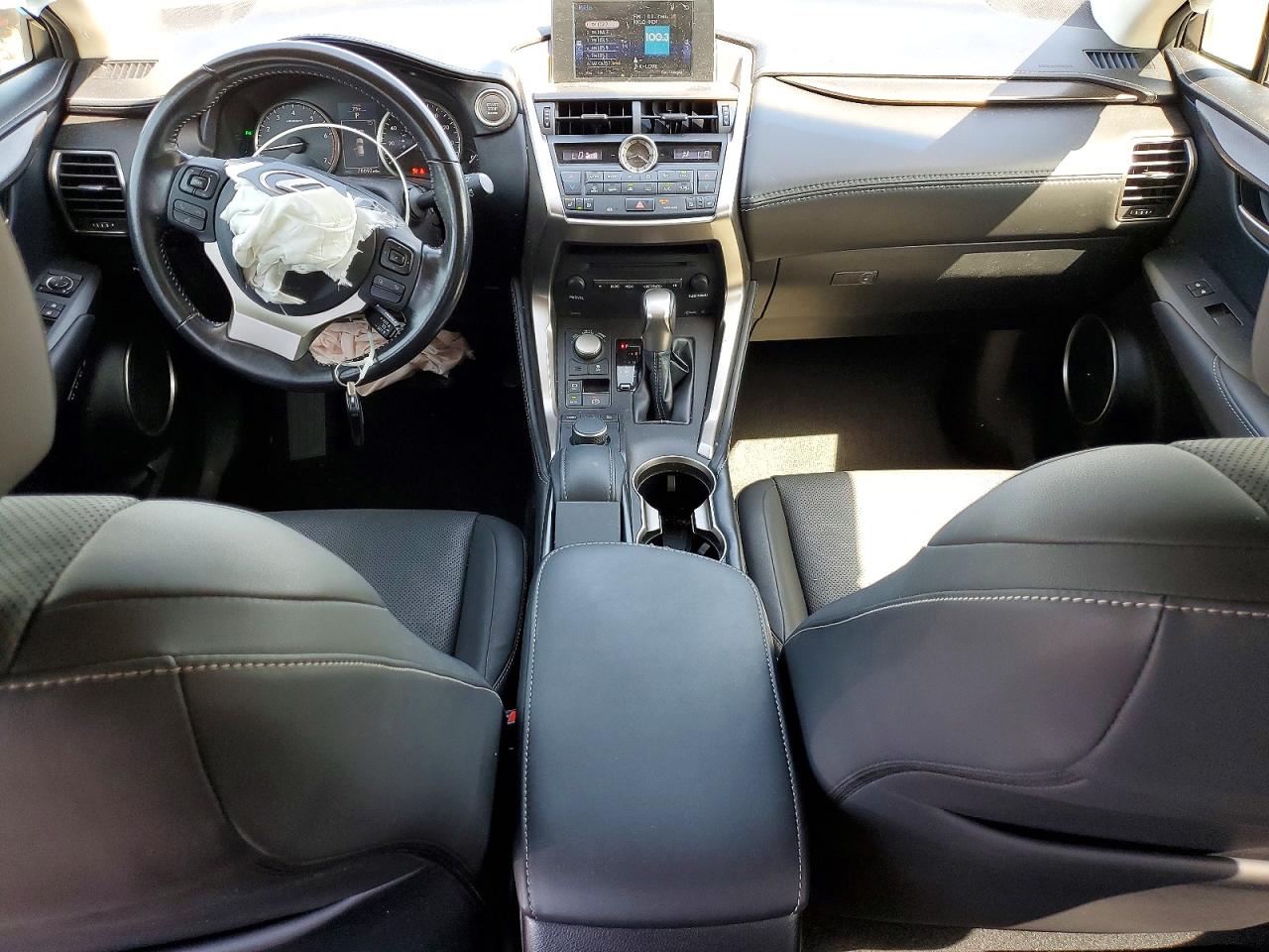 Lexus NX Base