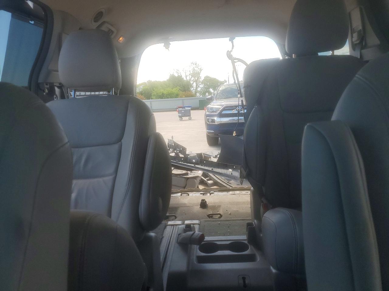 Toyota Sienna Xle 8-passenger