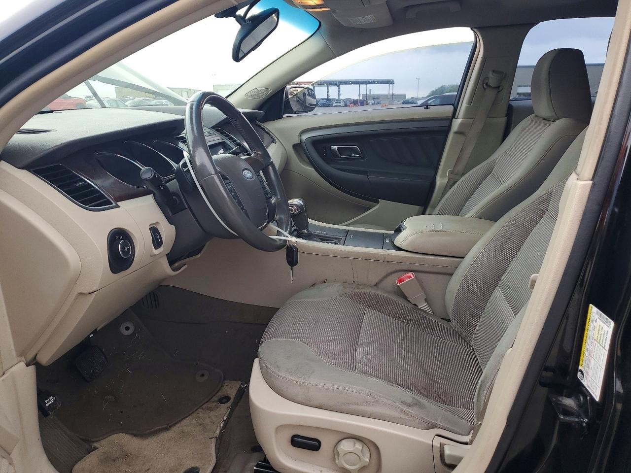 Ford Taurus Sel