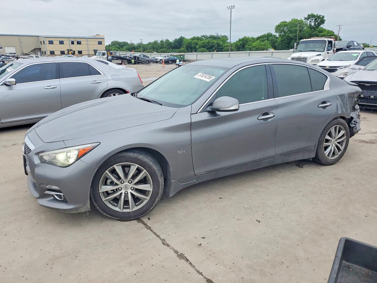 Salvage INFINITI Q50 Image