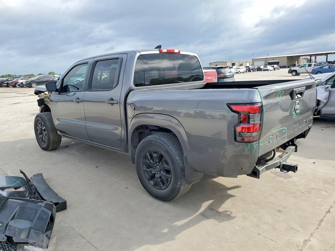 Nissan Frontier Sv