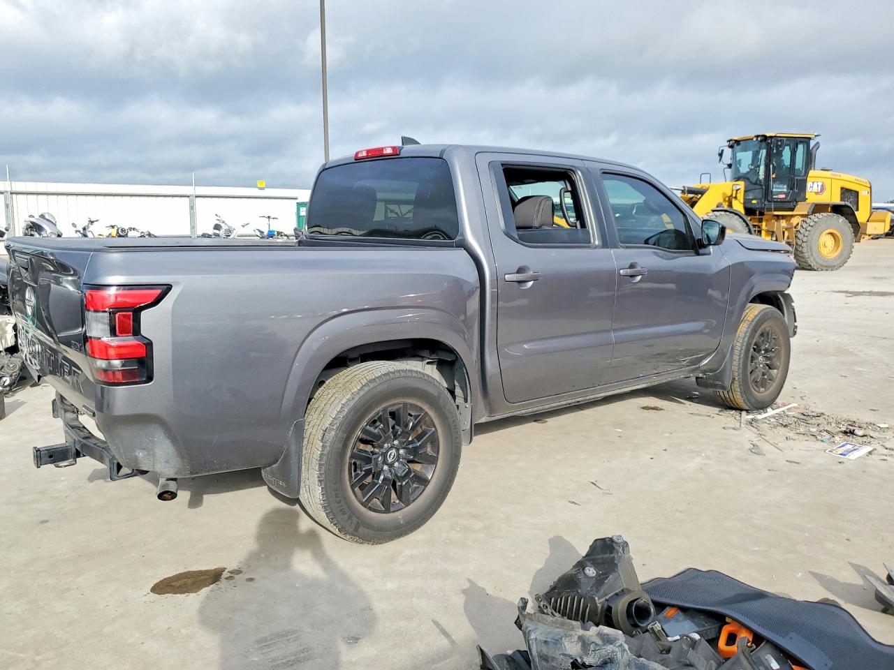 Nissan Frontier Sv