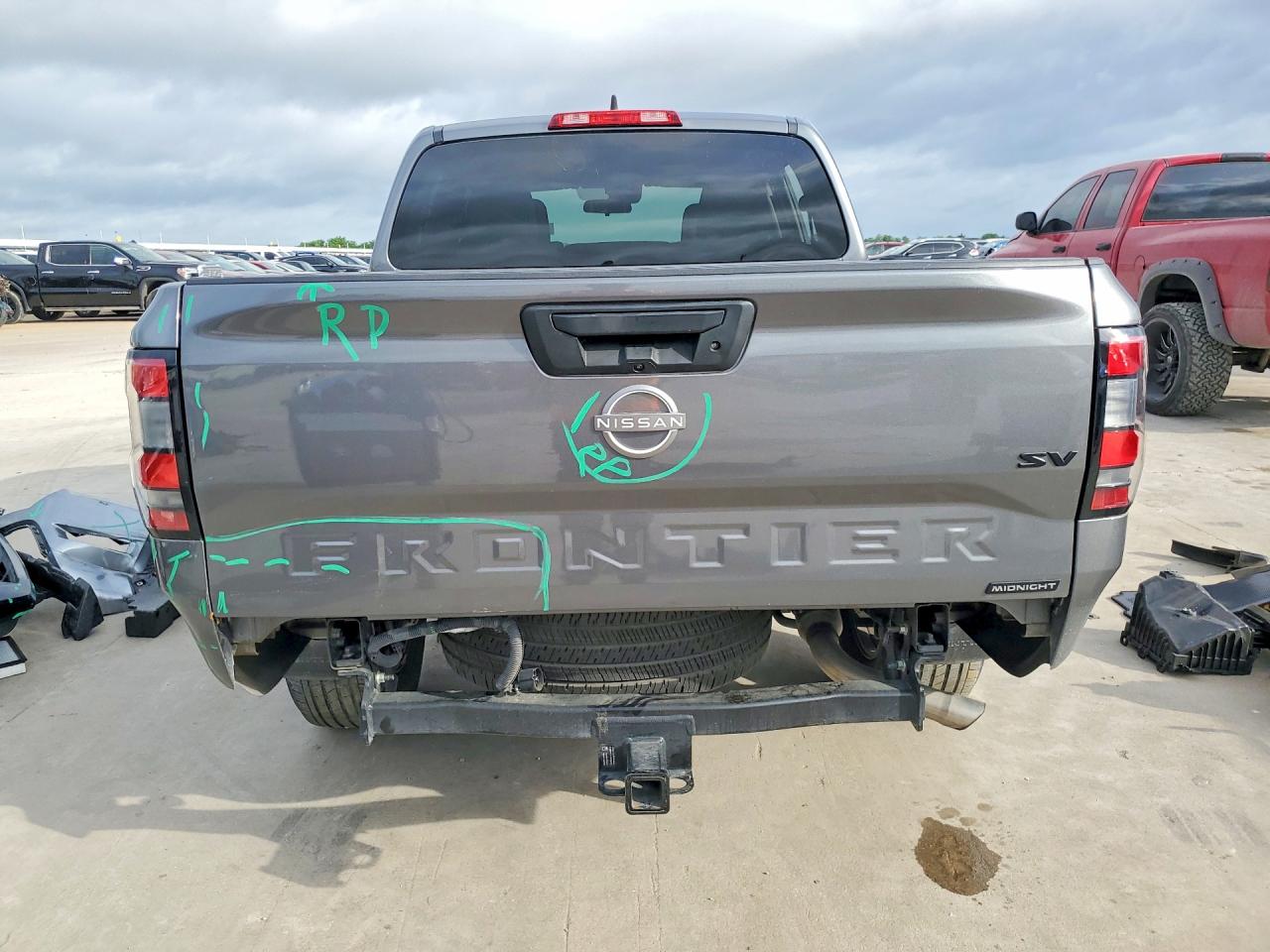 Nissan Frontier Sv