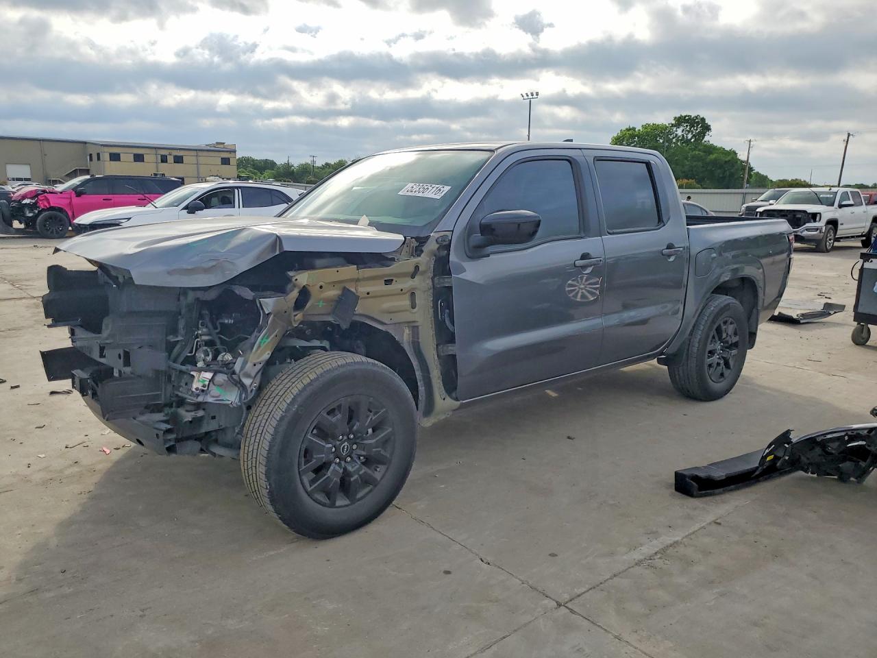 Salvage Nissan Frontier Image