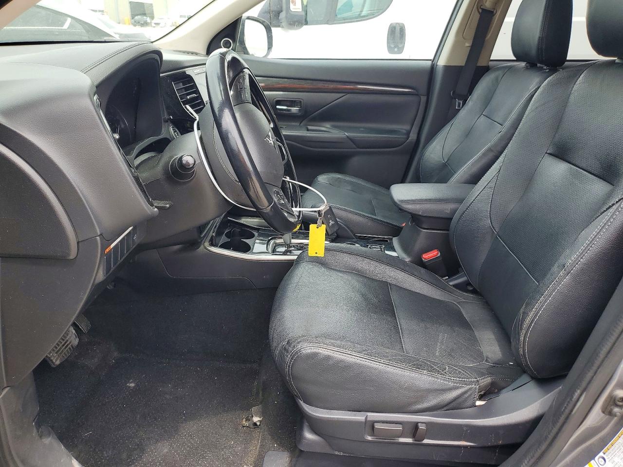 Mitsubishi Outlander Se