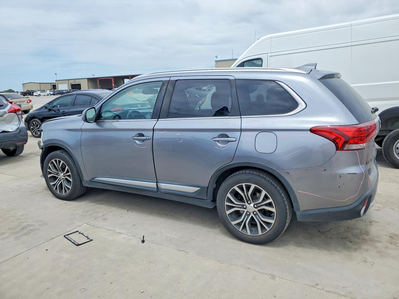 Mitsubishi Outlander Se