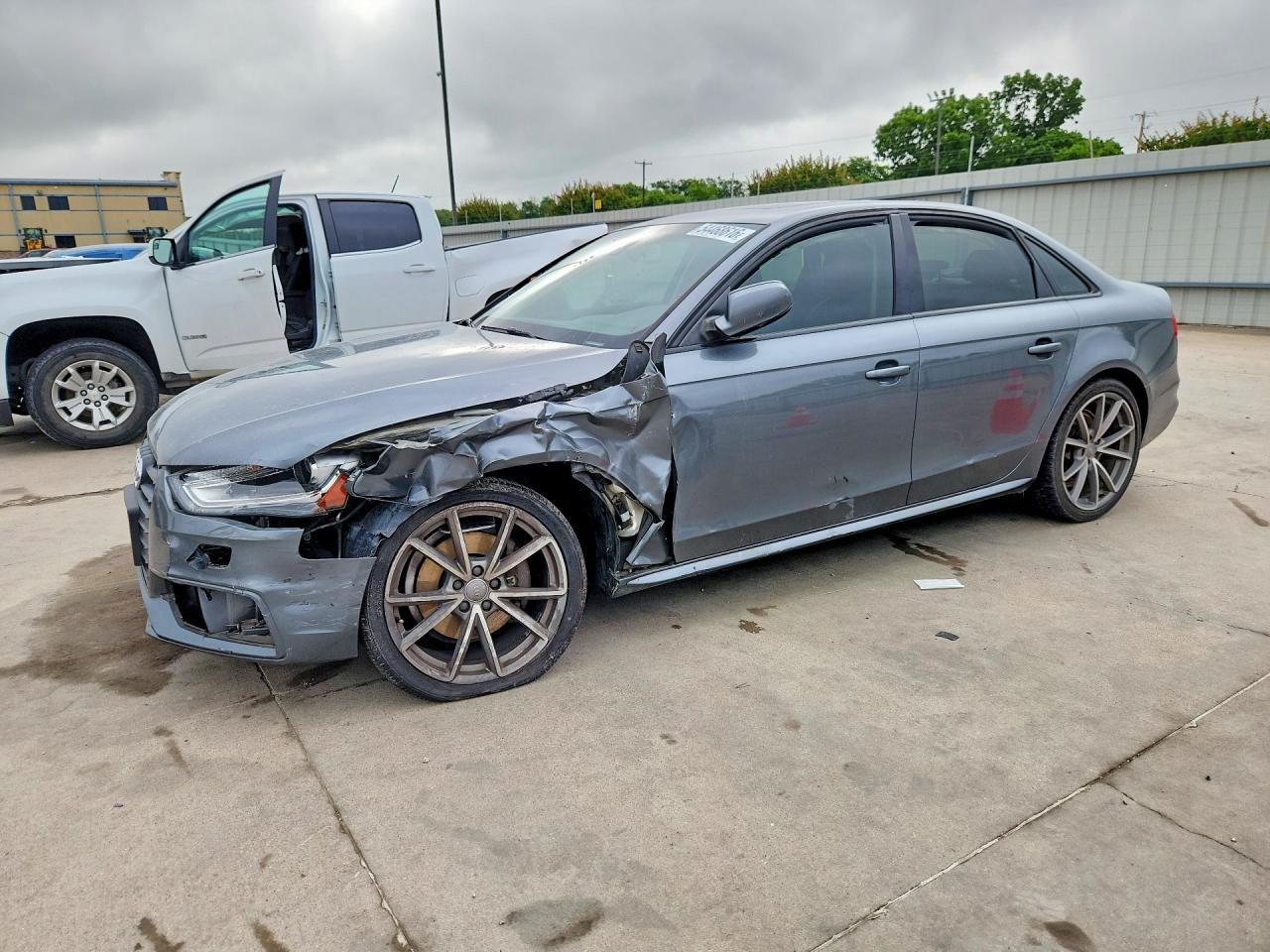 Salvage Audi A4 Image
