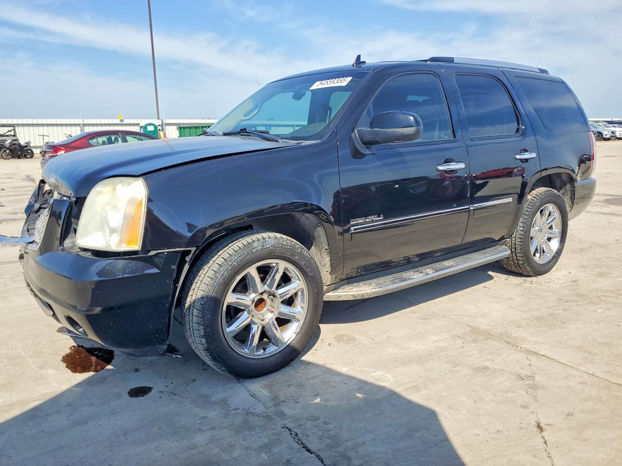 Salvage GMC Yukon Image