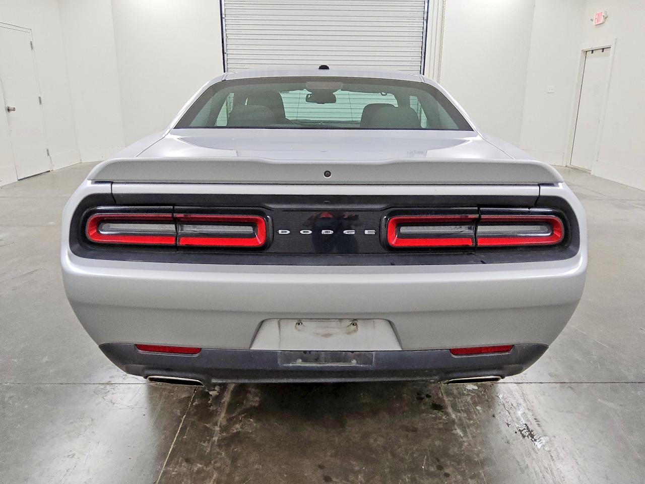 Dodge Challenger Sxt