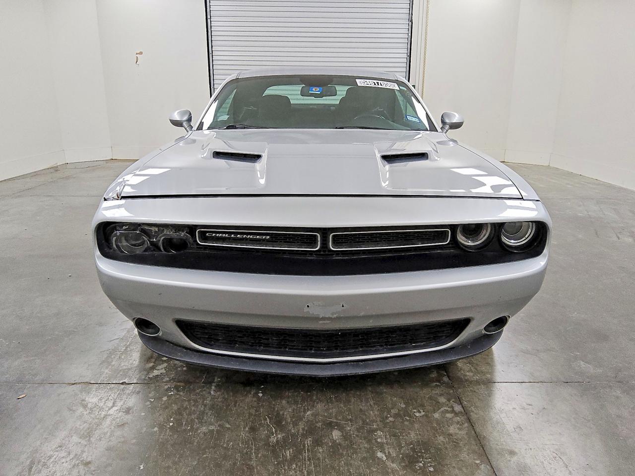 Dodge Challenger Sxt