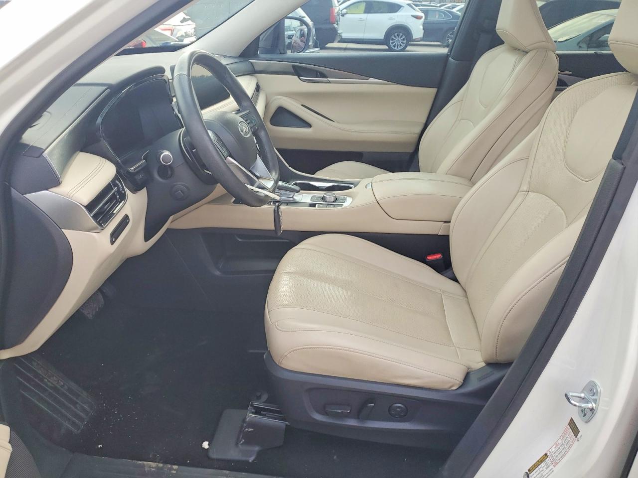 INFINITI Qx Luxe