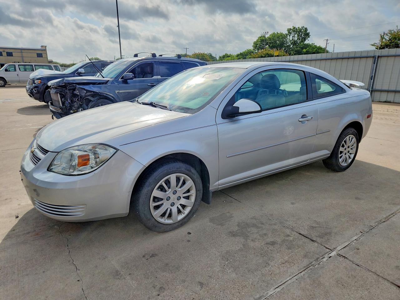 Salvage Chevrolet Cobalt Image